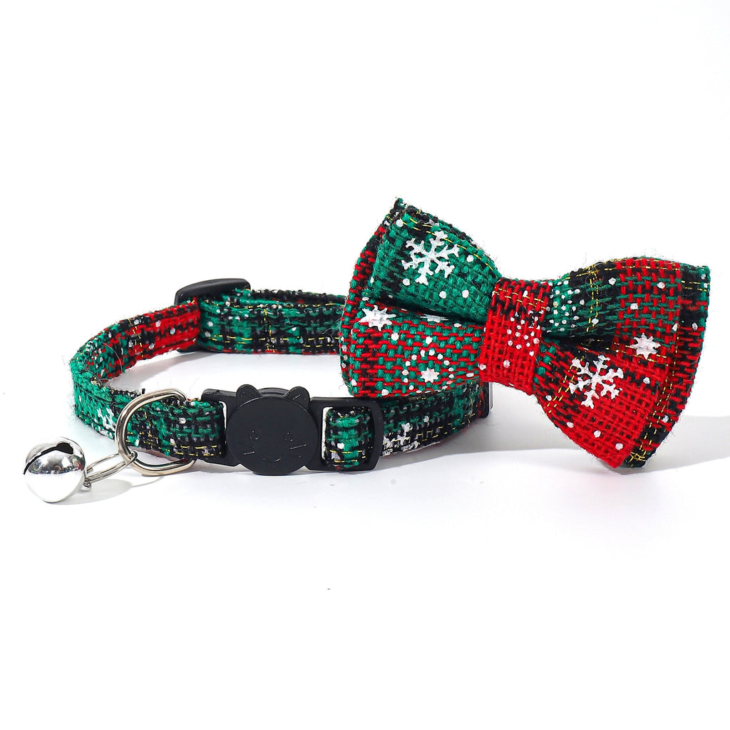 Festive Christmas Cat Collar – Adjustable Bow Tie with Bell, Snowflake Design, Holiday Pet Accessory