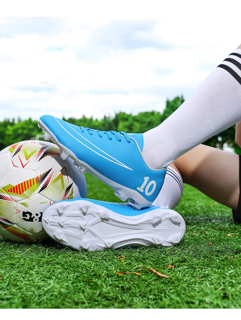 Men's football shoes, casual sports shoes, student training, fashionable and comfortable, ultra-light football boots