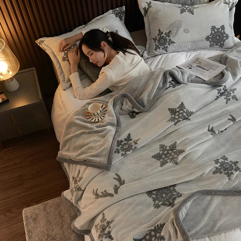 Luxurious Faux Rabbit Fur Throw Blanket Simple Fashionable Solid Color Light Luxury Soft Warm Winter Blanket with Heat Retention