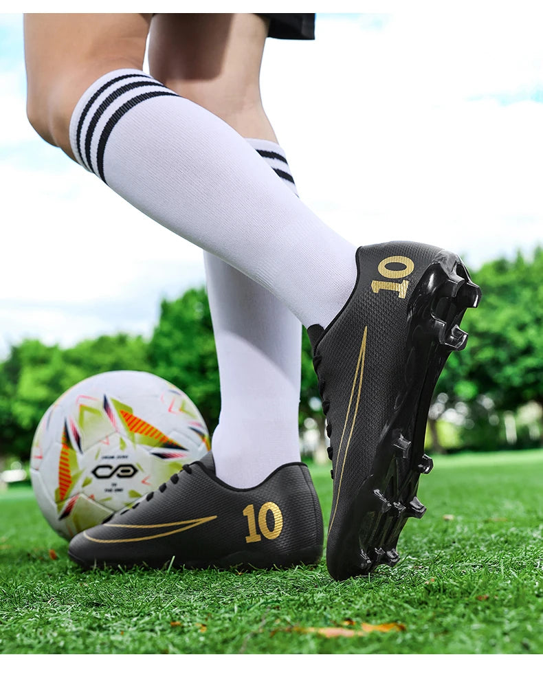 Men's football shoes, casual sports shoes, student training, fashionable and comfortable, ultra-light football boots